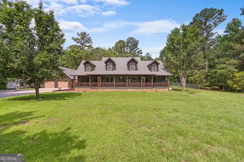 817 Lakeview Rd, Statesboro, GA 30461
