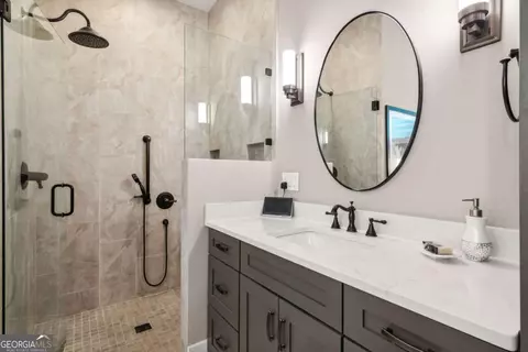 Bath - 44 Whisper Pl, Jasper, GA 30143 photo 2 of 3