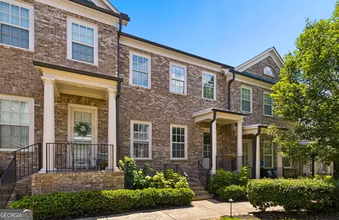 7012 Seneca Ct, Roswell, GA 30076
