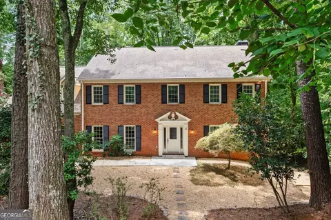 9335 Huntcliff Trce, Sandy Springs, GA 30350
