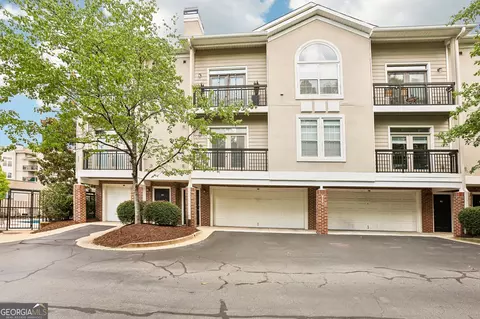 4246 River Green Dr NW #210, Atlanta, GA 30327