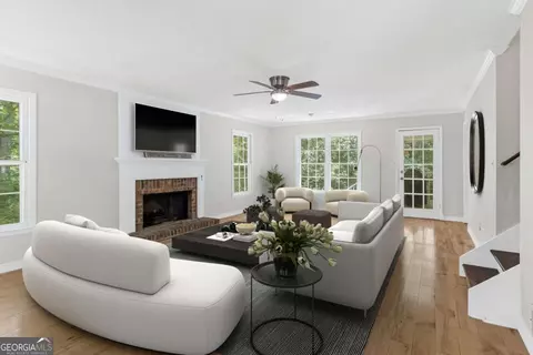 341 Westover Dr, Woodstock, GA 30188