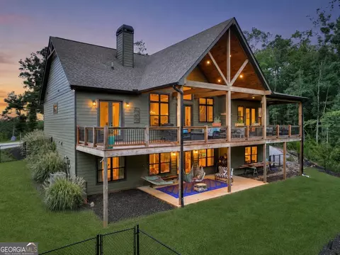 1567 Hap Holt Rd, Ellijay, GA 30540
