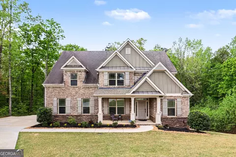 5513 Oconee Dr, Douglasville, GA 30135