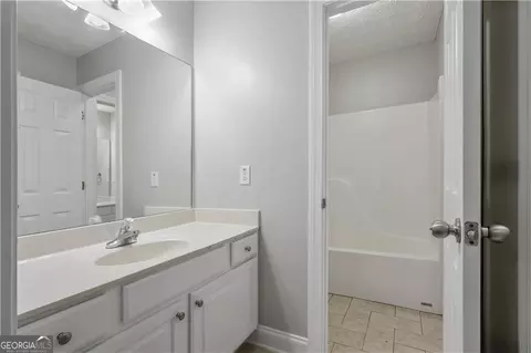 Bath - 723 Euel Dr, Mcdonough, GA 30252 photo 5 of 5
