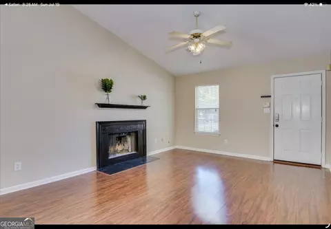 Living - 1802 Wilson Pl, Augusta, GA 30904 photo 2 of 5