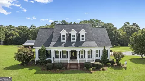 77 Jenny Dr, Hawkinsville, GA 31036