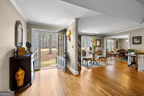 Entry Way - 103 Windridge Dr, Lagrange, GA 30240 photo 3 of 8