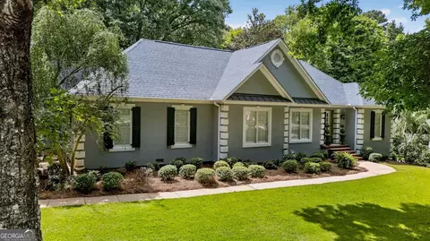 Exterior - 103 Windridge Dr, Lagrange, GA 30240 photo 2 of 15