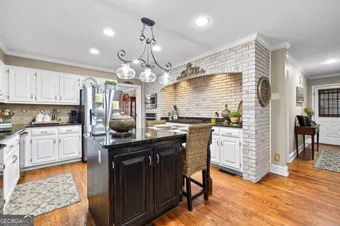 Kitchen - 103 Windridge Dr, Lagrange, GA 30240 photo 5 of 7