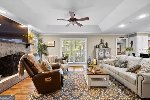 Living - 103 Windridge Dr, Lagrange, GA 30240 photo 2 of 2