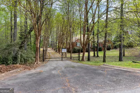 Exterior - 103 Windridge Dr, Lagrange, GA 30240 photo 13 of 15