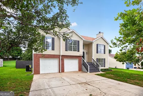 2594 Deann Dr, Ellenwood, GA 30294