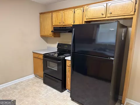 Kitchen - 1220 N Hampton Dr, Hampton, GA 30228 photo 3 of 3