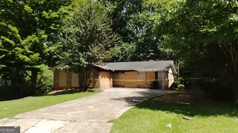 4117 Forest Ct, Douglasville, GA 30135