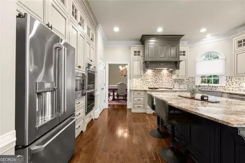 Kitchen - 8925 Pinehurst Cv, Duluth, GA 30097 photo 3 of 6