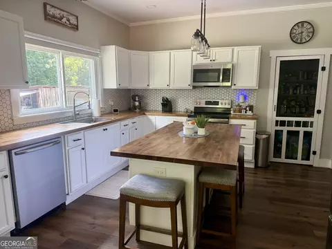 Kitchen - 191 Bell Rd, Milner, GA 30257 photo 1 of 1