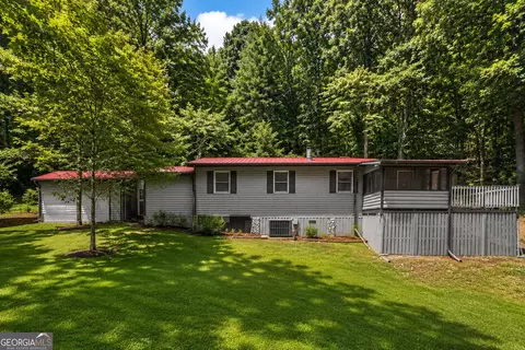 2261 Paradise Valley Rd, Cleveland, GA 30528