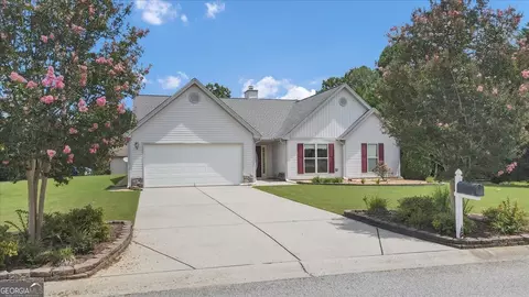 Exterior - 1411 Silvergate Way, Winder, GA 30680 photo 2 of 6
