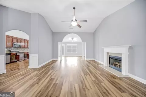 Living - 1411 Silvergate Way, Winder, GA 30680 photo 2 of 7