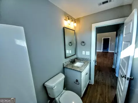 Bath - 72 Pollard Rd, Temple, GA 30179 photo 4 of 4
