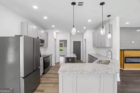 Kitchen - 35 Fourwood Dr, Covington, GA 30016 photo 3 of 3