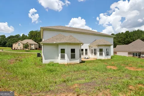 Exterior - 35 Fourwood Dr, Covington, GA 30016 photo 5 of 6
