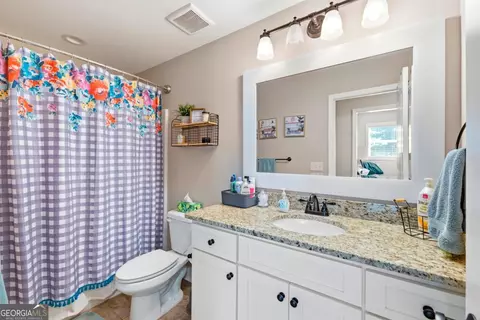 Bath - 2471 Newborn Rd, Rutledge, GA 30663 photo 2 of 2