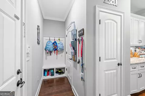 Entry Way - 2471 Newborn Rd, Rutledge, GA 30663 photo 6 of 9
