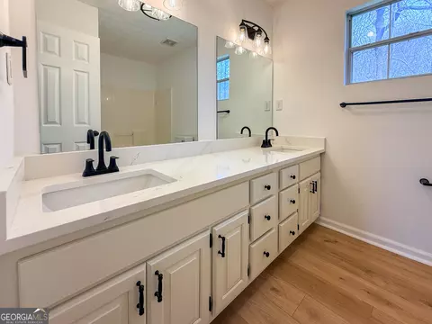Bath - 1492 Highway 198, Carnesville, GA 30521 photo 2 of 3