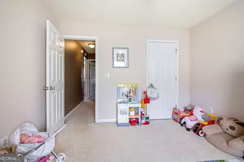 Bedroom - 121 Crest View Dr, Carnesville, GA 30521 photo 4 of 6