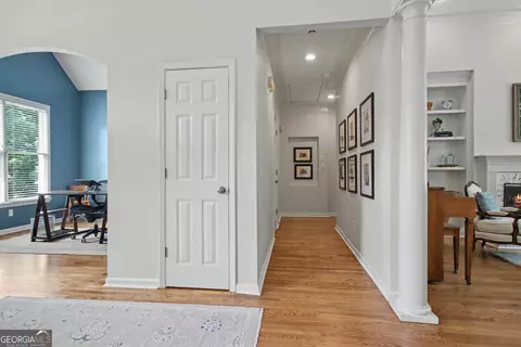 Entry Way - 205 Hedgewick Way, Tyrone, GA 30290 photo 11 of 19