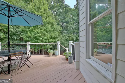 Exterior - 205 Hedgewick Way, Tyrone, GA 30290 photo 8 of 38