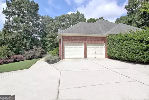 Exterior - 205 Hedgewick Way, Tyrone, GA 30290 photo 6 of 38