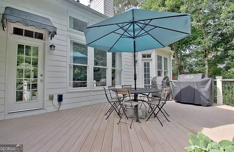 Exterior - 205 Hedgewick Way, Tyrone, GA 30290 photo 11 of 38