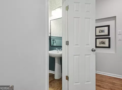 Entry Way - 205 Hedgewick Way, Tyrone, GA 30290 photo 12 of 19