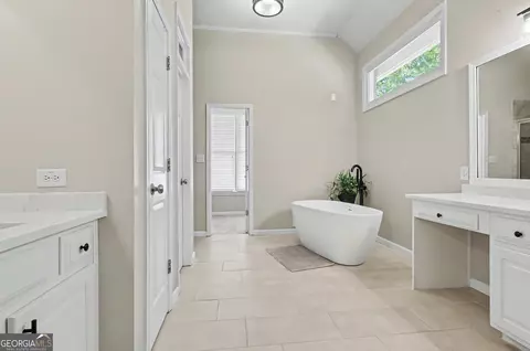 Bath - 205 Hedgewick Way, Tyrone, GA 30290 photo 1 of 11