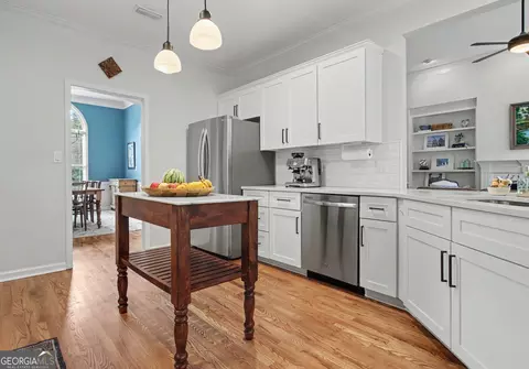 Kitchen - 205 Hedgewick Way, Tyrone, GA 30290 photo 6 of 7