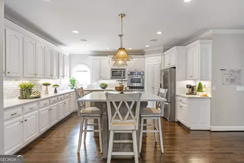 Kitchen - 515 Delaperriere Loop, Jefferson, GA 30549 photo 5 of 5