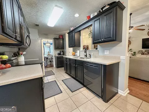 Kitchen - 101 Drew Dr, Lagrange, GA 30241 photo 1 of 2