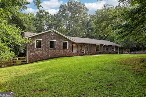 497 Crabapple Ln, Peachtree City, GA 30269