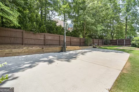 Exterior - 1041 Spring Lake Dr, Bishop, GA 30621 photo 9 of 16