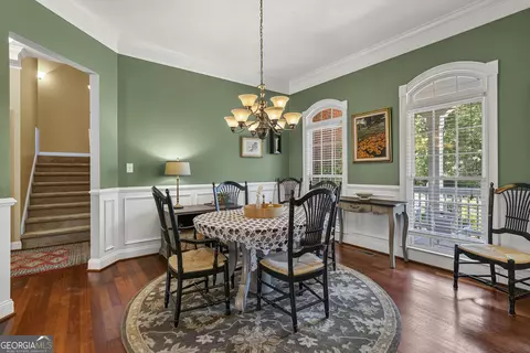 Dining - 1041 Spring Lake Dr, Bishop, GA 30621 photo 2 of 3