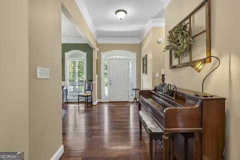 Entry Way - 1041 Spring Lake Dr, Bishop, GA 30621 photo 2 of 6