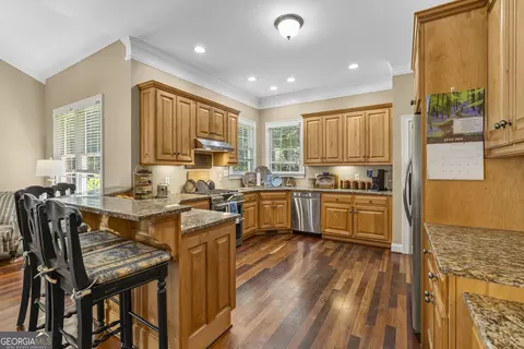 Kitchen - 1041 Spring Lake Dr, Bishop, GA 30621 photo 2 of 8