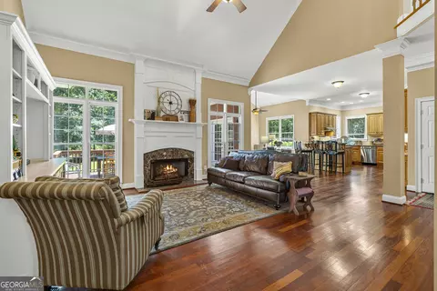 Living - 1041 Spring Lake Dr, Bishop, GA 30621 photo 1 of 2