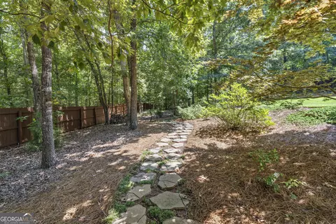 Exterior - 1041 Spring Lake Dr, Bishop, GA 30621 photo 7 of 16