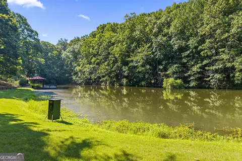 View/Area - 1041 Spring Lake Dr, Bishop, GA 30621 photo 2 of 8