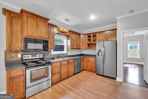 Kitchen - 109 Ritz Ln, Perry, GA 31069 photo 1 of 3