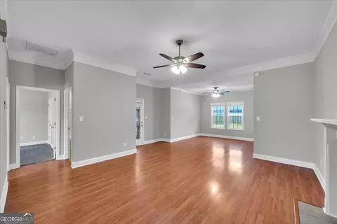 Living - 109 Ritz Ln, Perry, GA 31069 photo 4 of 8